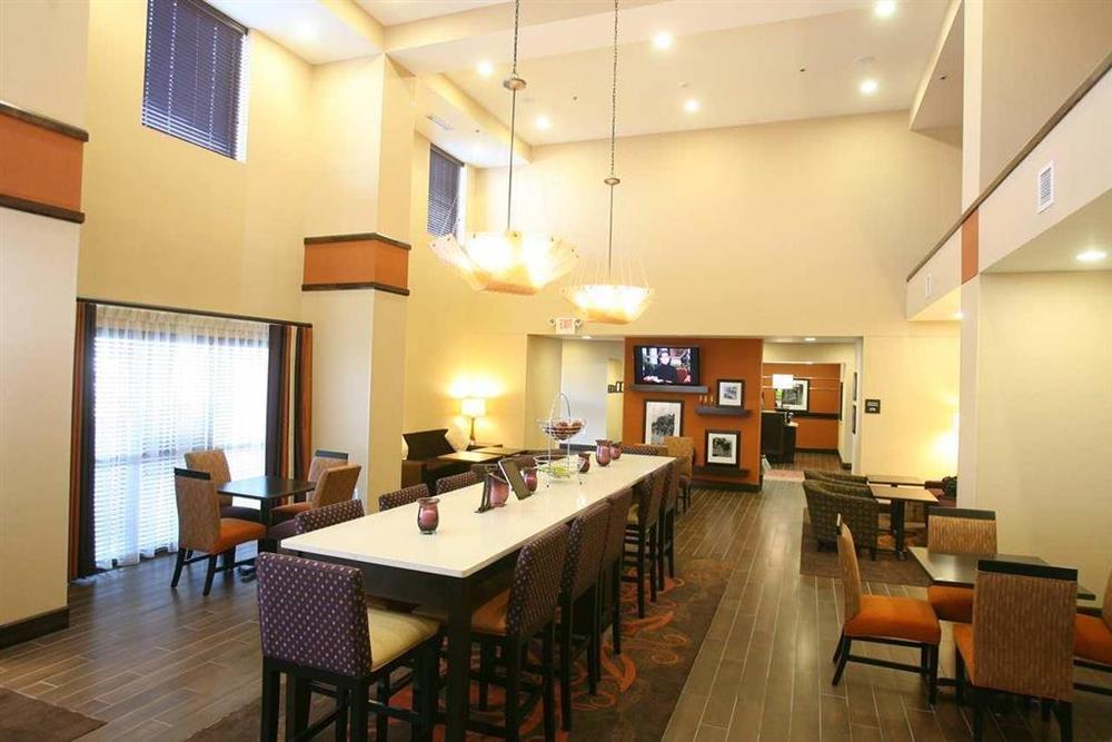 Hampton Inn & Suites Fargo Medical Center Restaurant bilde