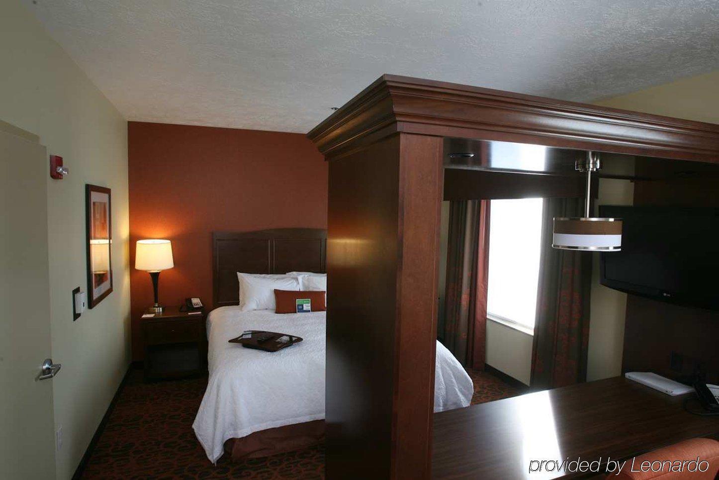 Hampton Inn & Suites Fargo Medical Center Rom bilde